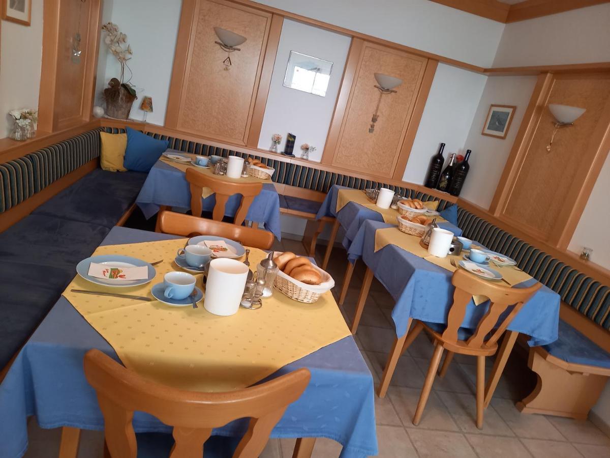 مبيت وإفطار إلميتز Weingut Gastehaus Palkowitsch المظهر الخارجي الصورة