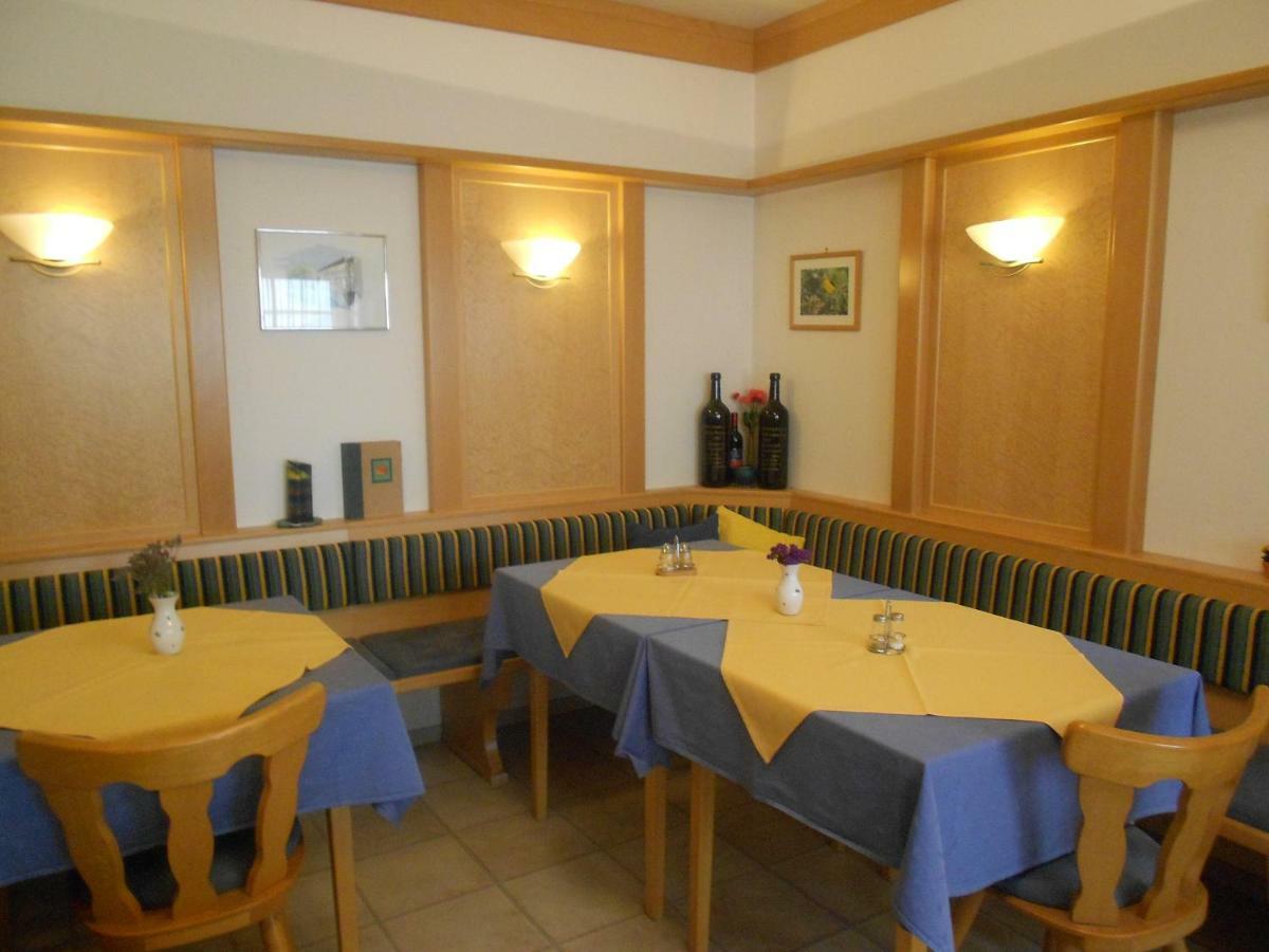 مبيت وإفطار إلميتز Weingut Gastehaus Palkowitsch المظهر الخارجي الصورة